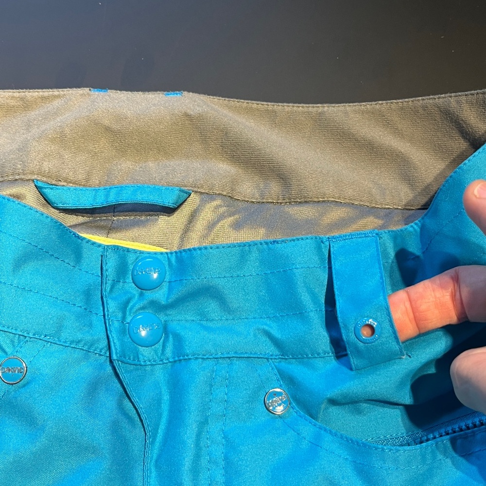 Dakine Aqua/Blue Snowboard or Ski Pants 🏂 ⛷️ 🏔️ - Picture 10 of 10